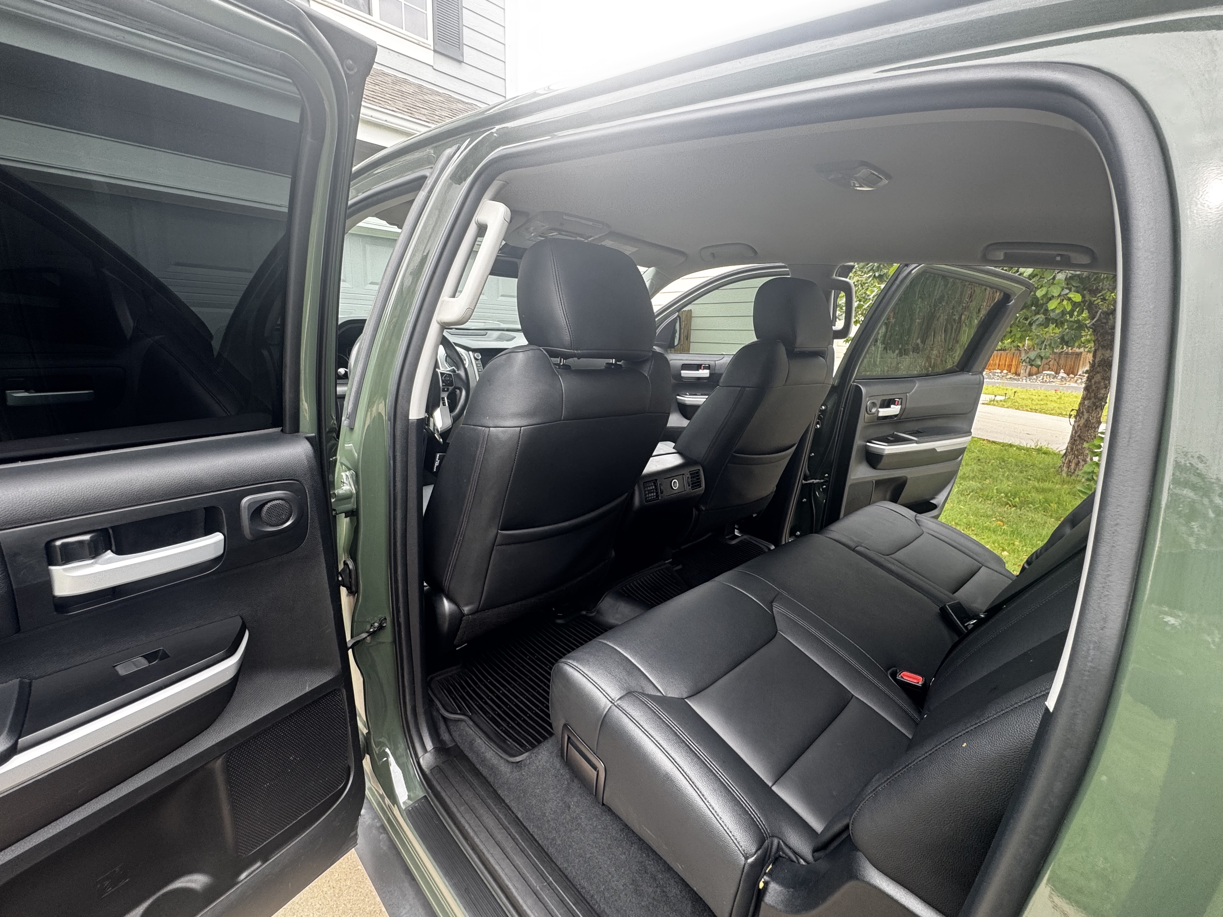 Used 2021 Toyota Tundra SR5 w/ TRD Off-Road Package AWD/4WD image 14