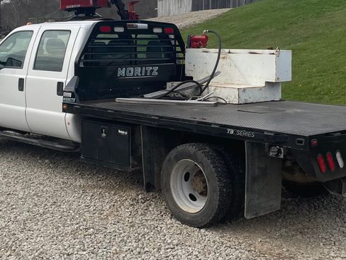 Used 2014 Ford F550 2WD Crew Cab Super Duty image 6