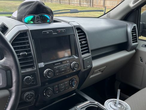 Used 2019 Ford F150 XLT w/ Equipment Group 302A Luxury image 5