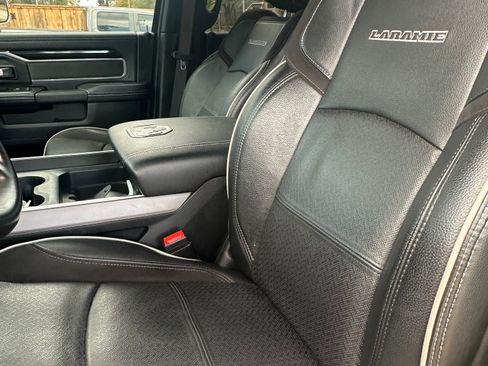 Used 2022 RAM 3500 Laramie image 8