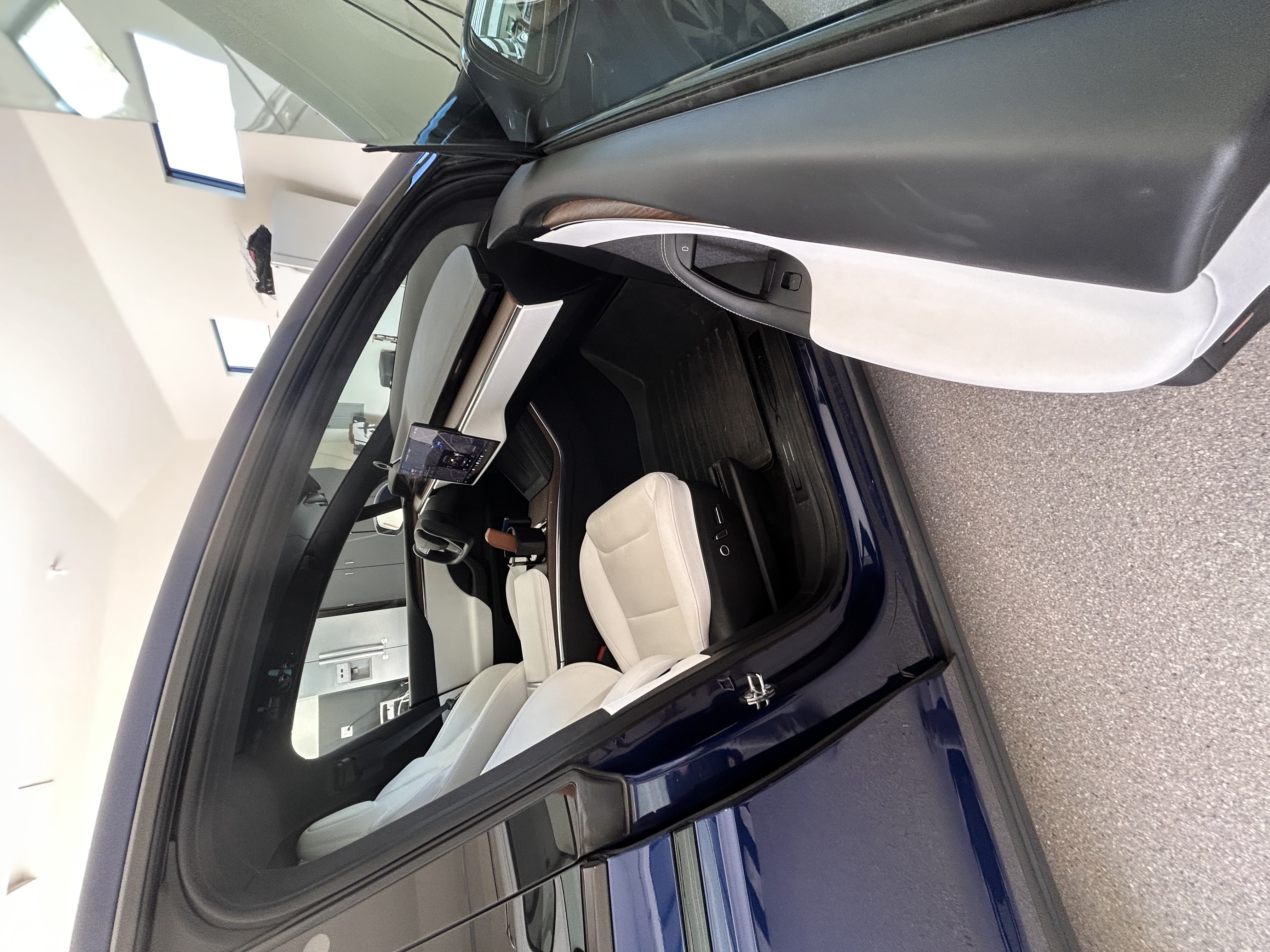 Used 2022 Tesla Model X AWD/4WD image 14
