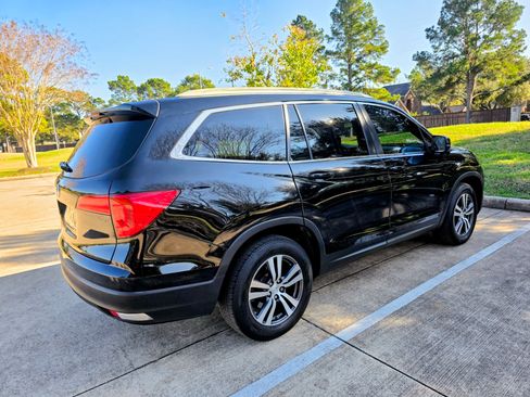 Used 2018 Honda Pilot EX image 9