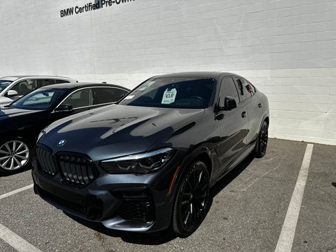 Used 2022 BMW X6 xDrive40i w/ M Sport Package AWD/4WD image 11