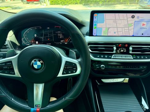 Used 2023 BMW X4 xDrive30i w/ M Sport Package AWD/4WD image 7