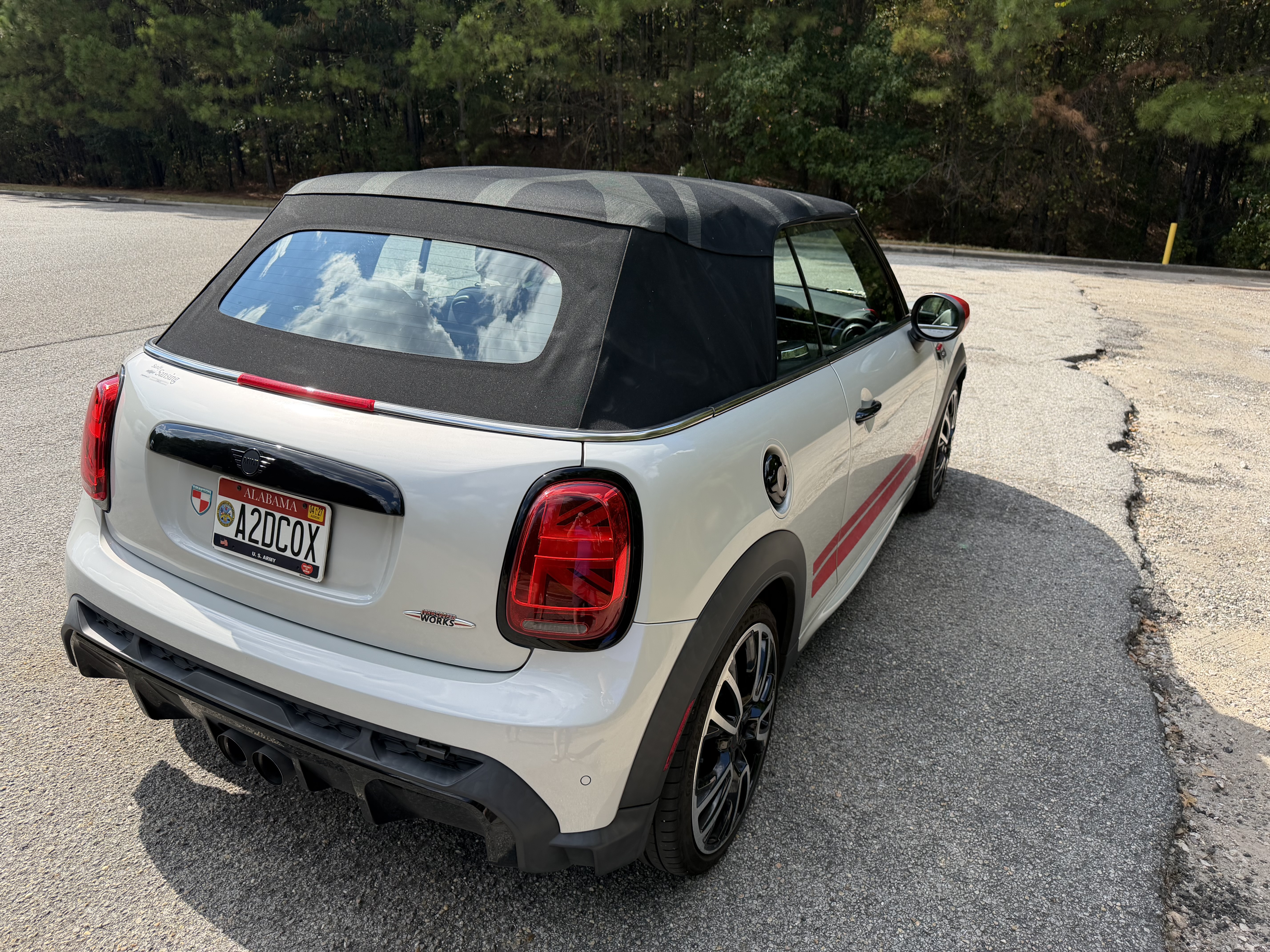 Used 2022 MINI Cooper John Cooper Works w/ Driver Assistance Package FWD image 6
