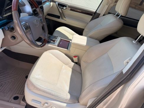 Used 2016 Lexus GX 460 w/ Premium Package AWD/4WD image 12
