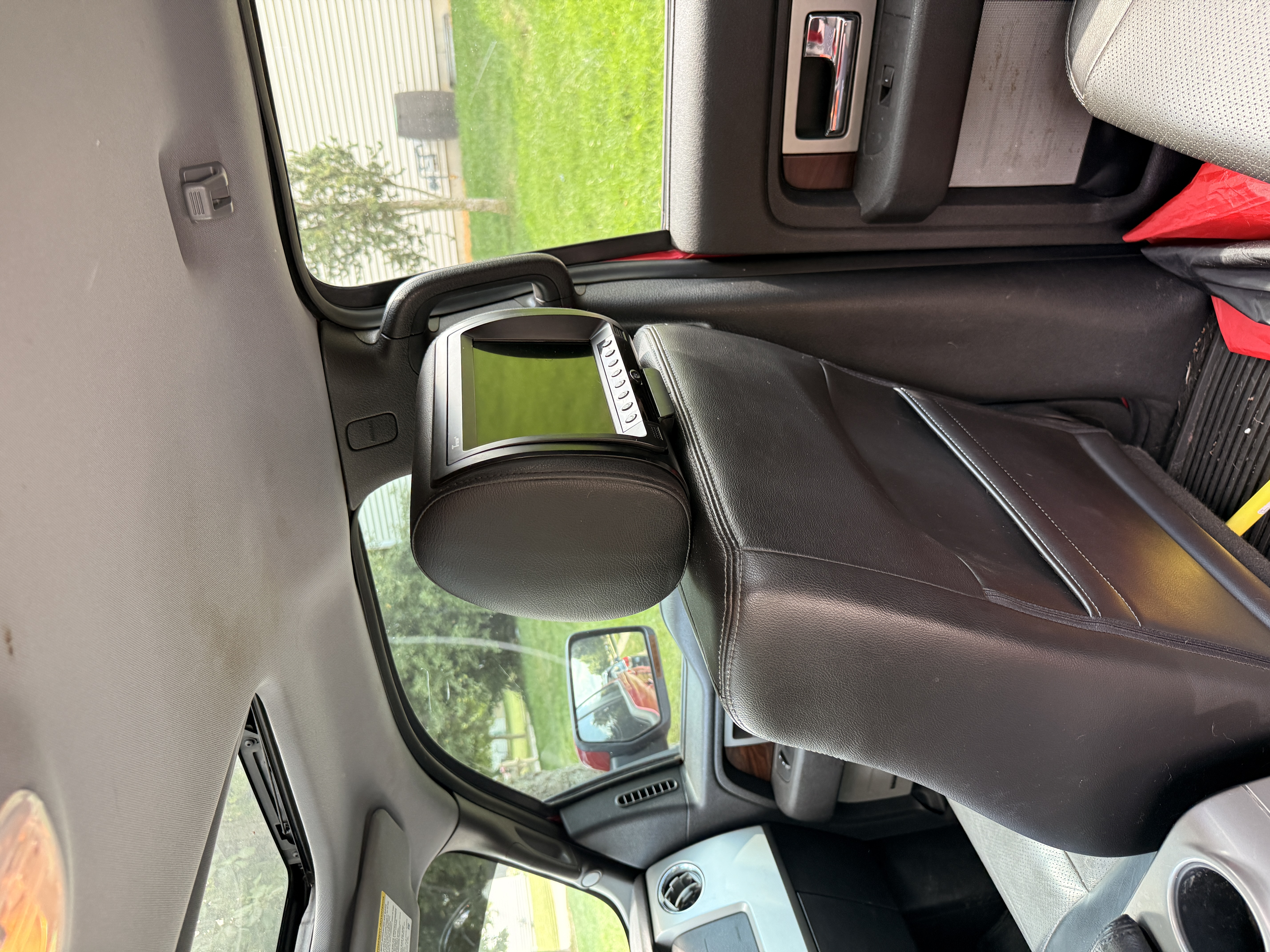 Used 2012 Ford F150 Lariat AWD/4WD image 15
