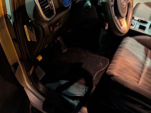 Used 2021 Kia Sportage LX image 9