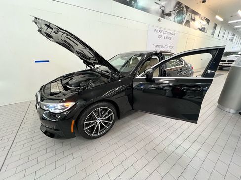 Used 2019 BMW 330i Sedan w/ Convenience Package RWD image 6
