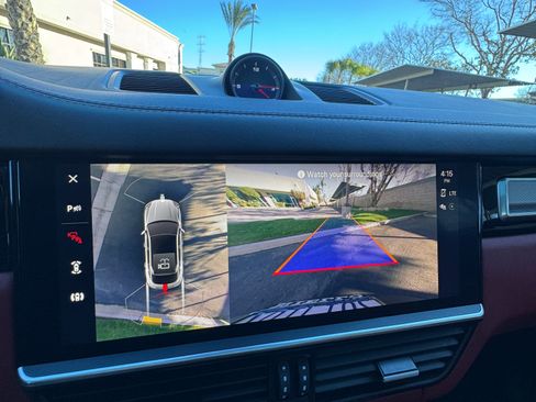 Used 2023 Porsche Cayenne S Platinum image 13