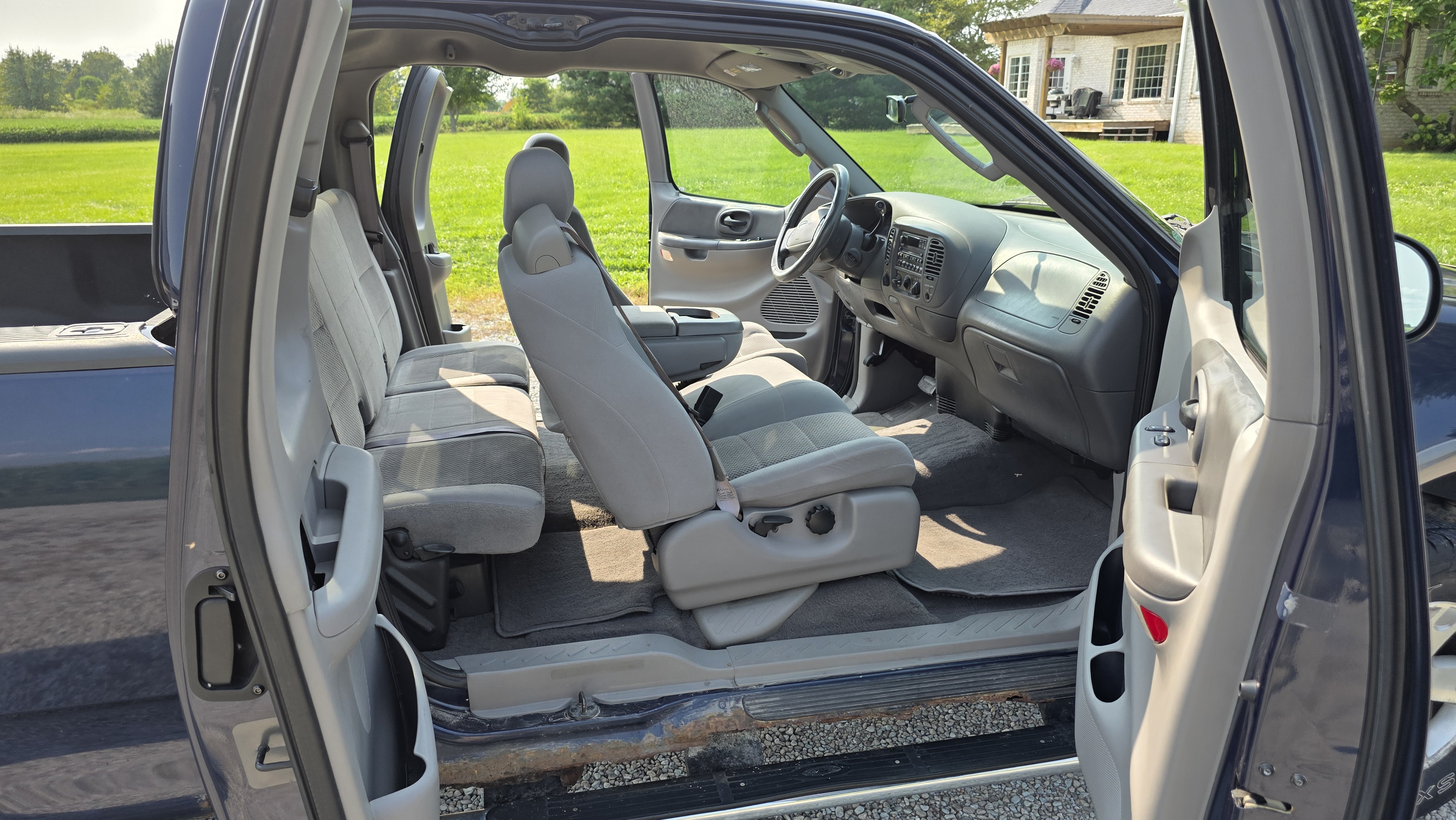 Used 2003 Ford F150 XLT AWD/4WD image 15