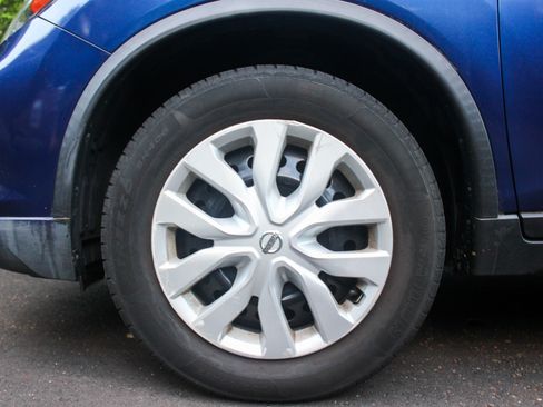 Used 2017 Nissan Rogue S AWD/4WD image 15