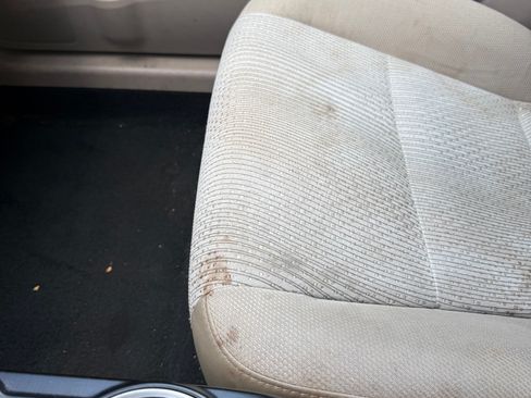 Used 2012 Toyota Camry LE image 5