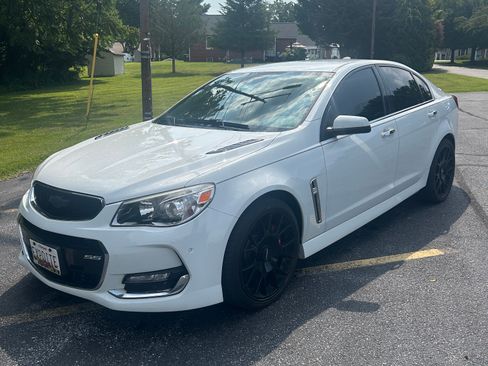 Used 2017 Chevrolet SS RWD image 13