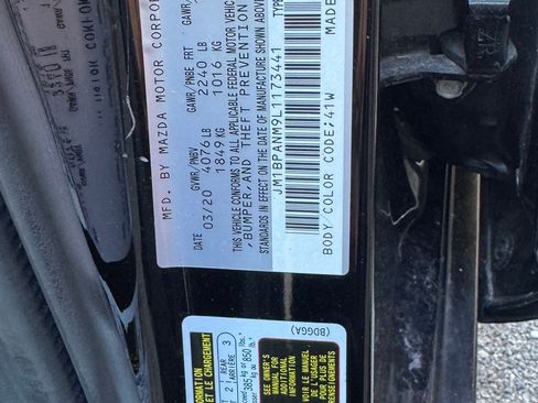 Used 2020 MAZDA MAZDA3 Premium Hatchback 4D image 15