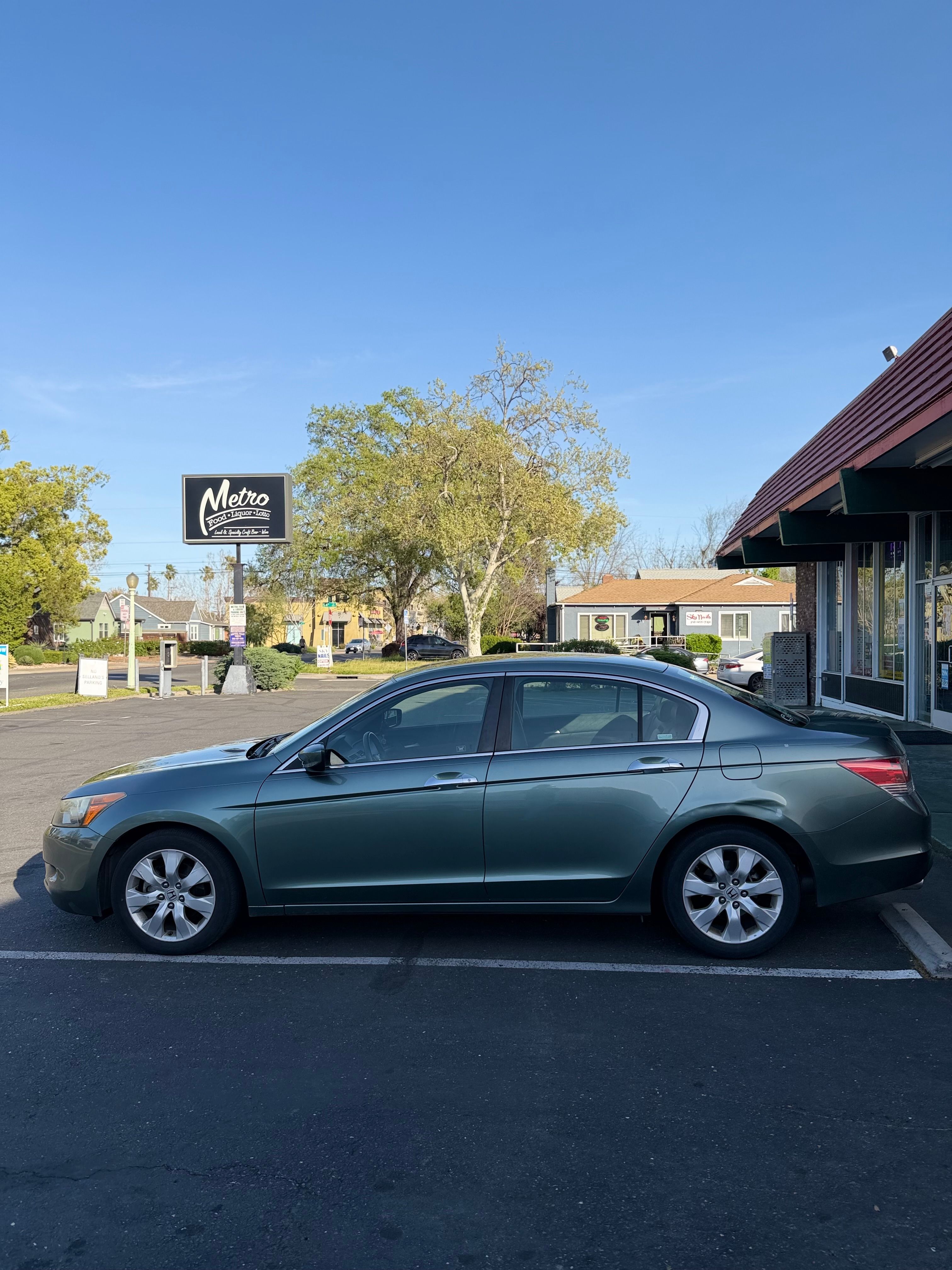 Used 2009 Honda Accord EX-L image 2
