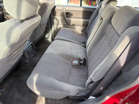 Used 1996 Isuzu Trooper S image 13