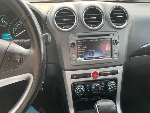 Used 2014 Chevrolet Captiva Sport LT w/ Convenience Package image 20