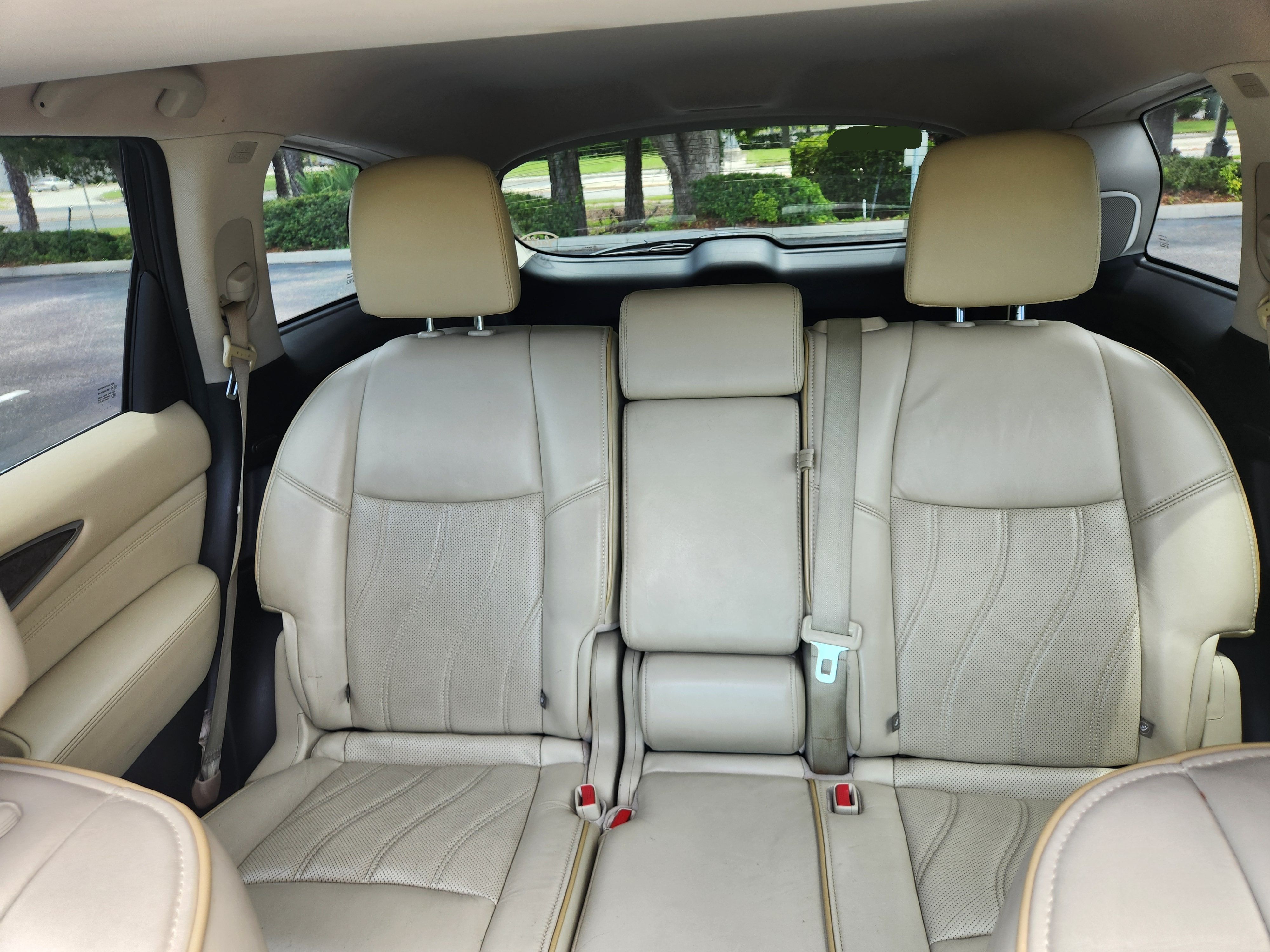 Used 2015 INFINITI QX60 FWD w/ Driver Assistance Package image 32