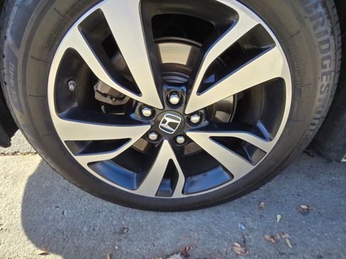 Used 2018 Honda Odyssey Elite image 24