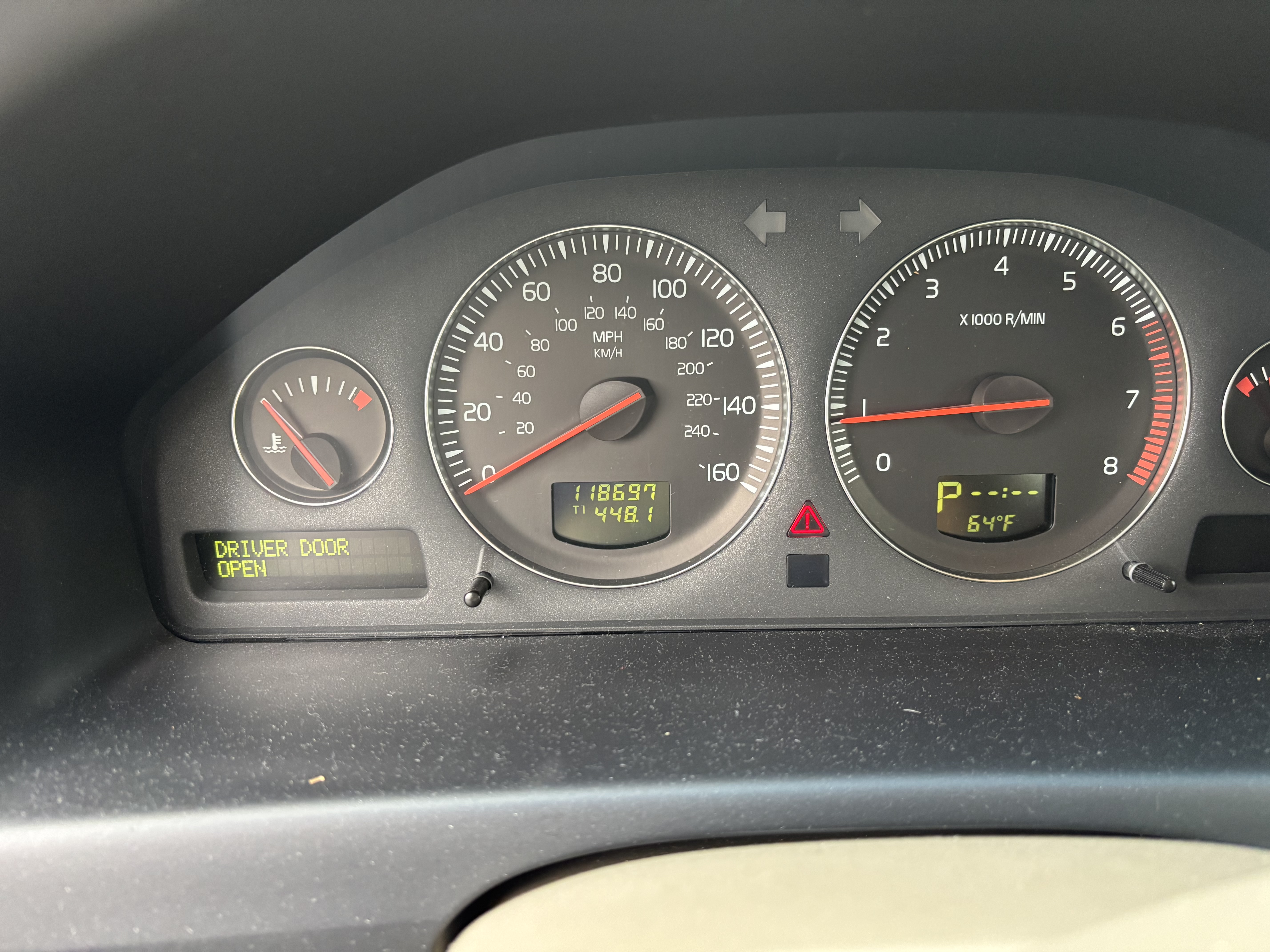 Used 2004 Volvo V70 2.4 FWD image 19
