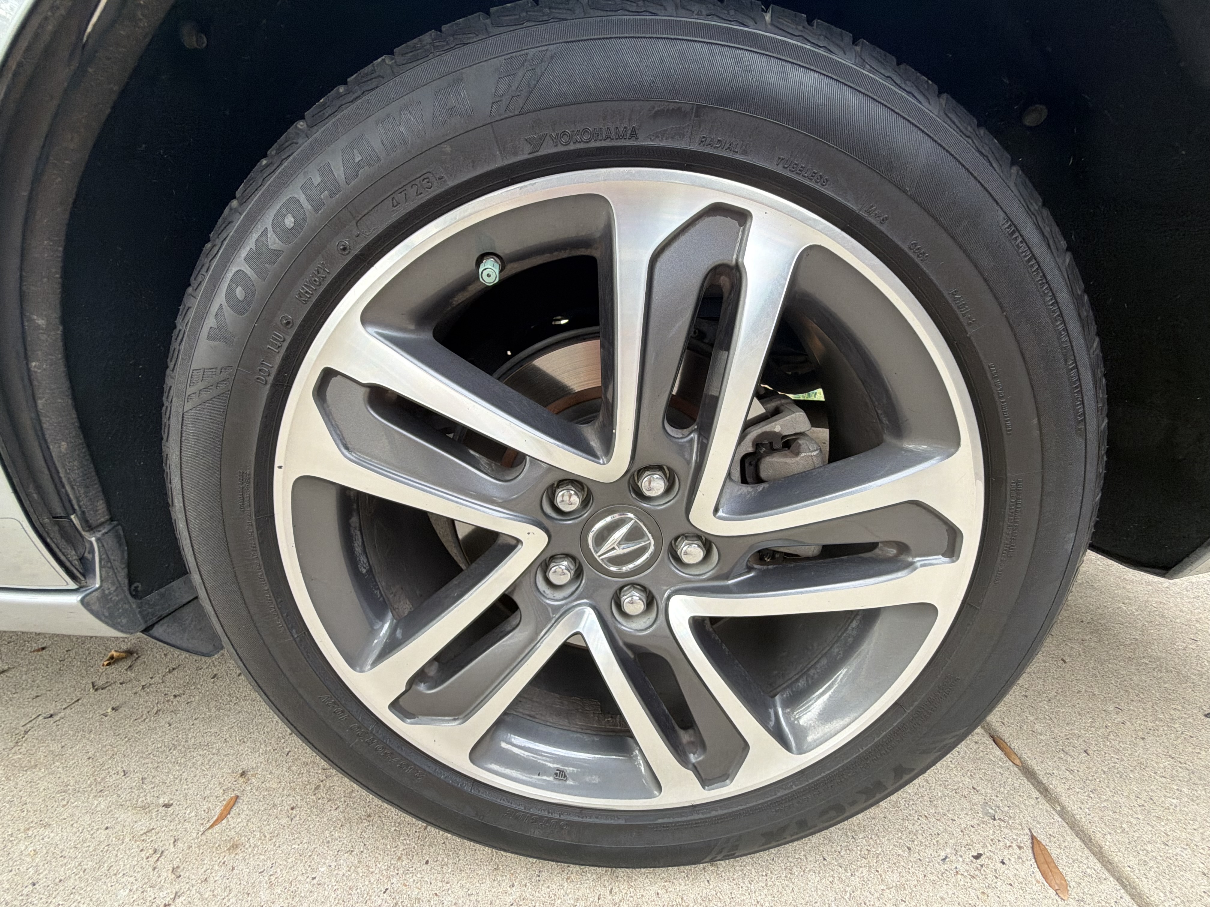 Used 2018 Acura MDX w/ Advance Package AWD/4WD image 14
