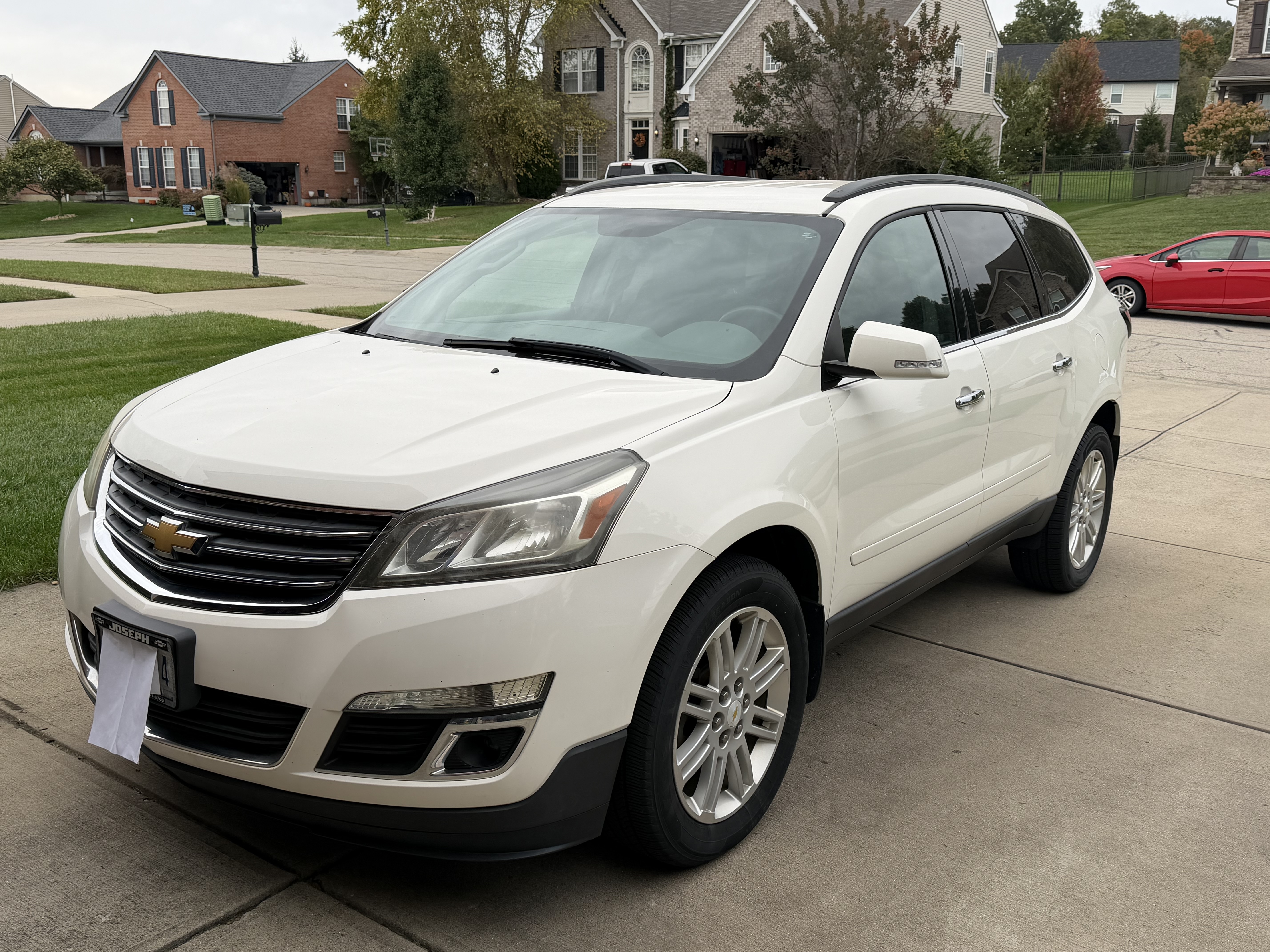 Used 2015 Chevrolet Traverse LT w/ Style and Technology Package FWD image 1