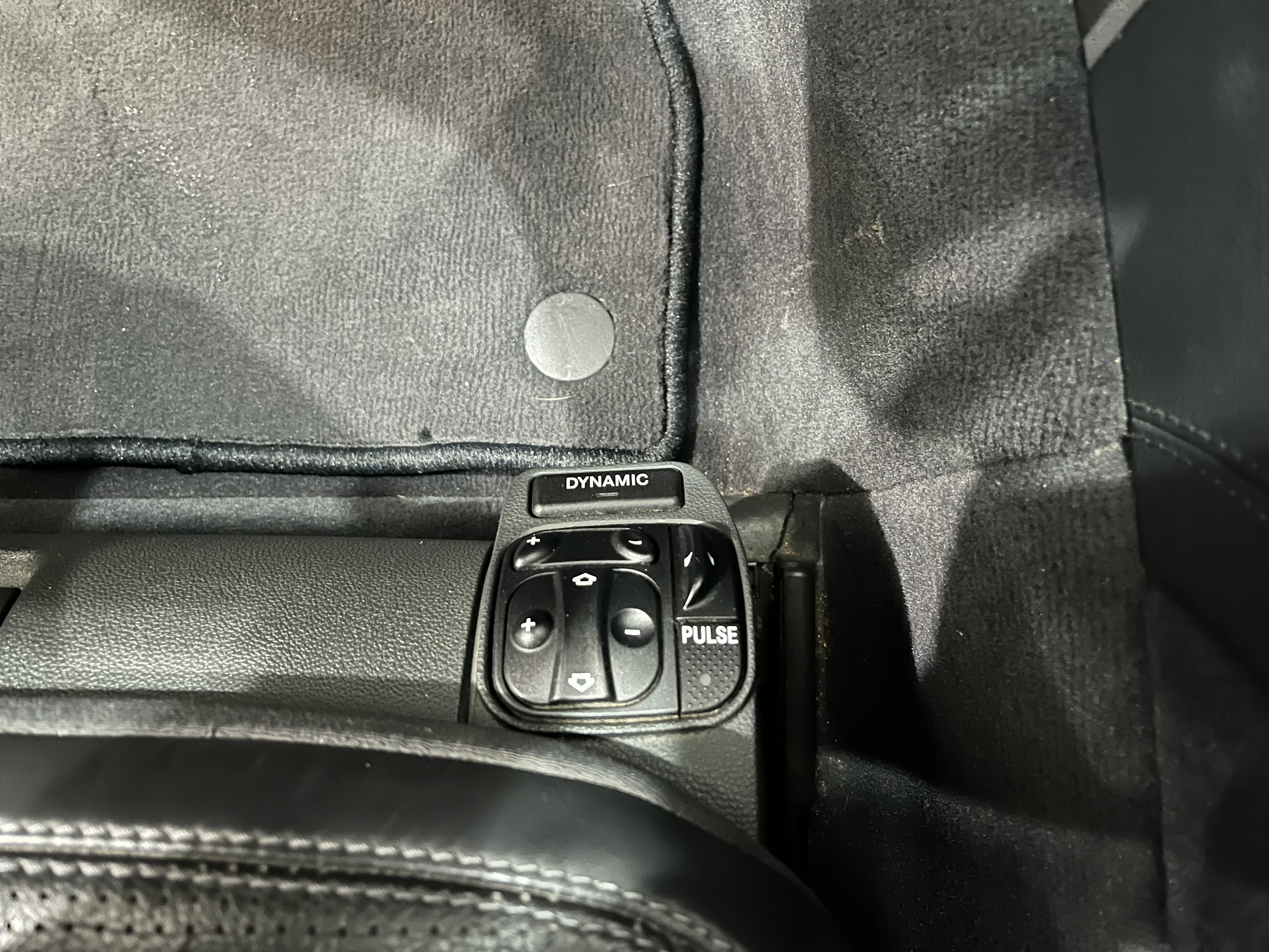 Used 2006 Mercedes-Benz E 55 AMG Sedan image 10
