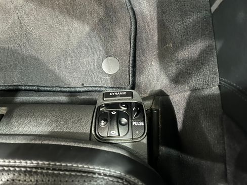 Used 2006 Mercedes-Benz E 55 AMG Sedan image 10