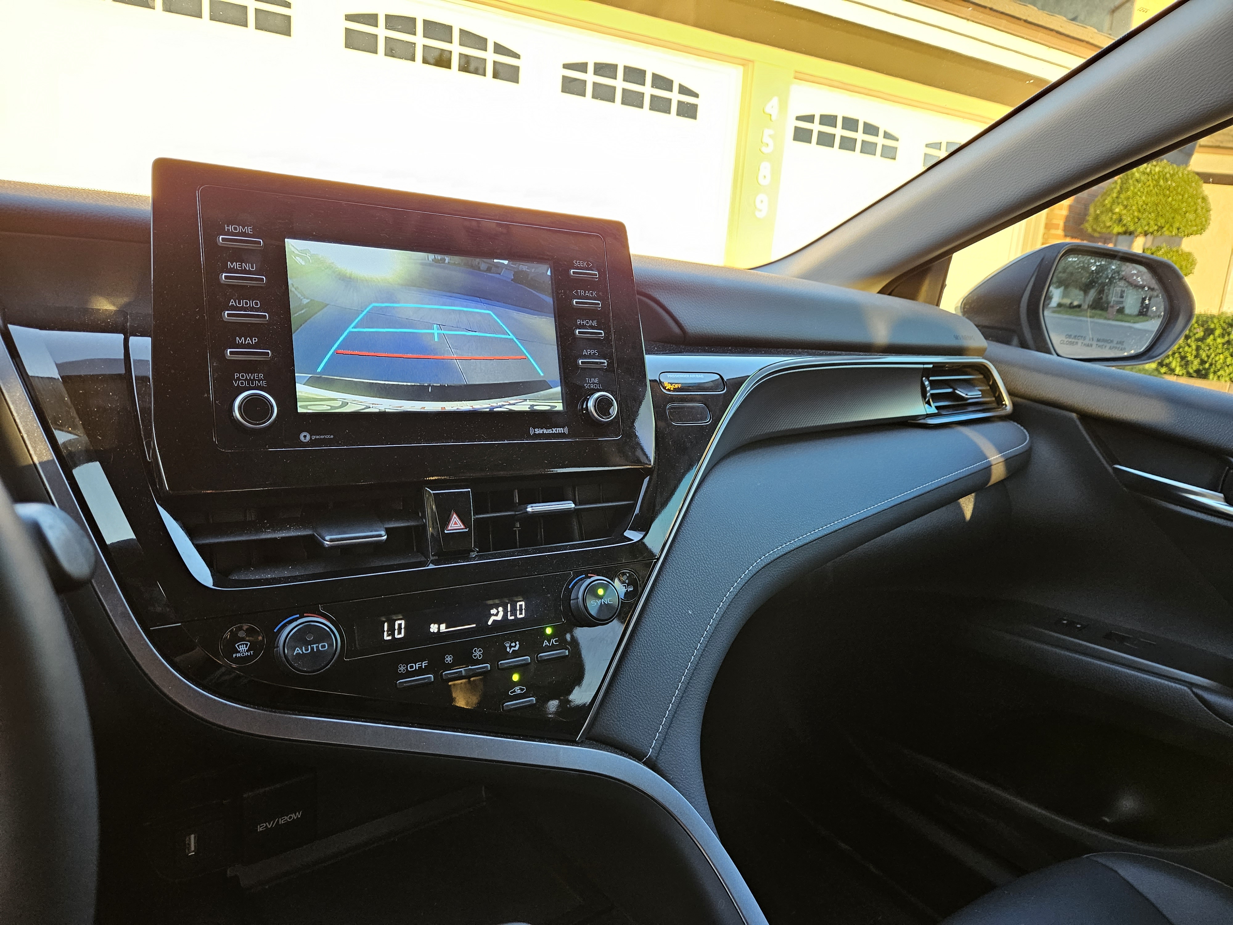 Used 2023 Toyota Camry SE FWD image 15