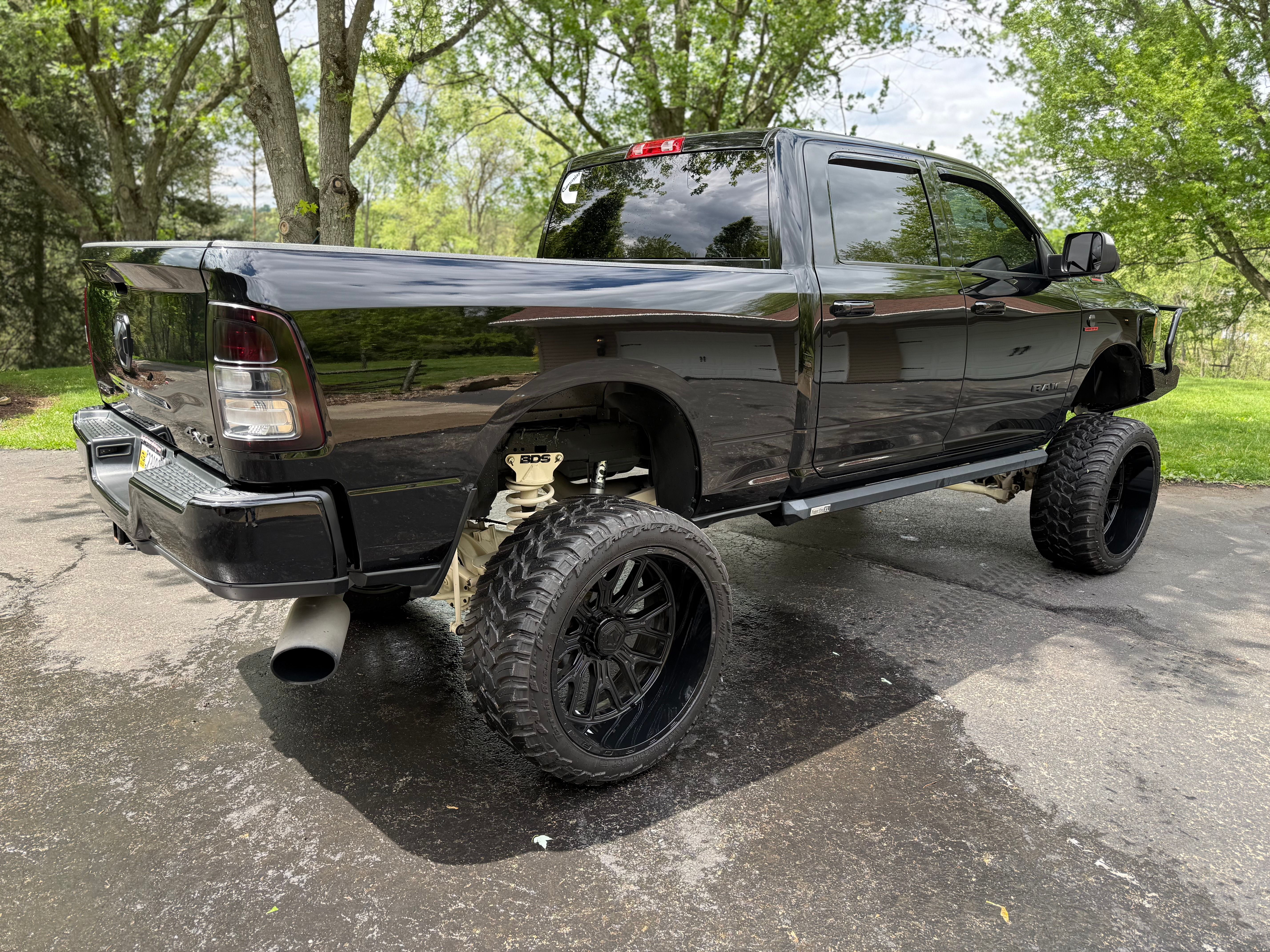 Used 2021 RAM 2500 Big Horn w/ Night Edition AWD/4WD image 19