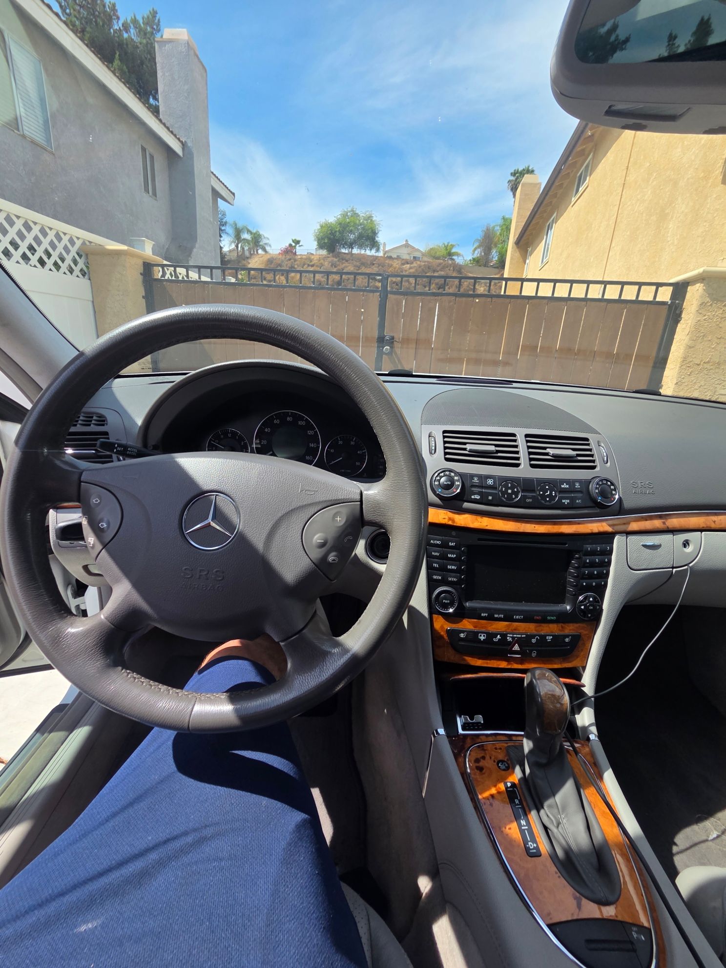 Used 2006 Mercedes-Benz E 320 CDI Sedan image 10