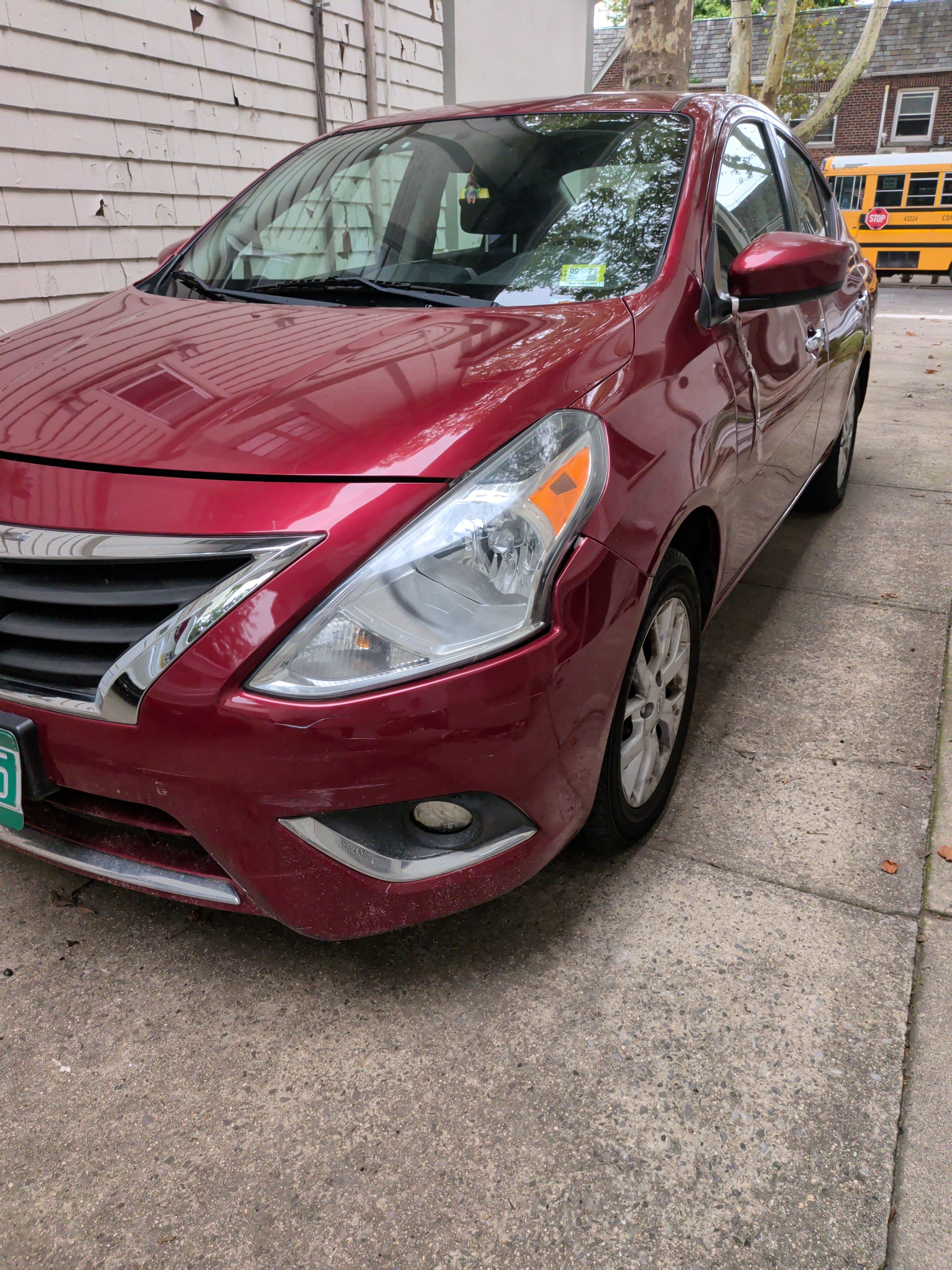 Used 2018 Nissan Versa SV w/ SV Special Edition Package FWD image 10