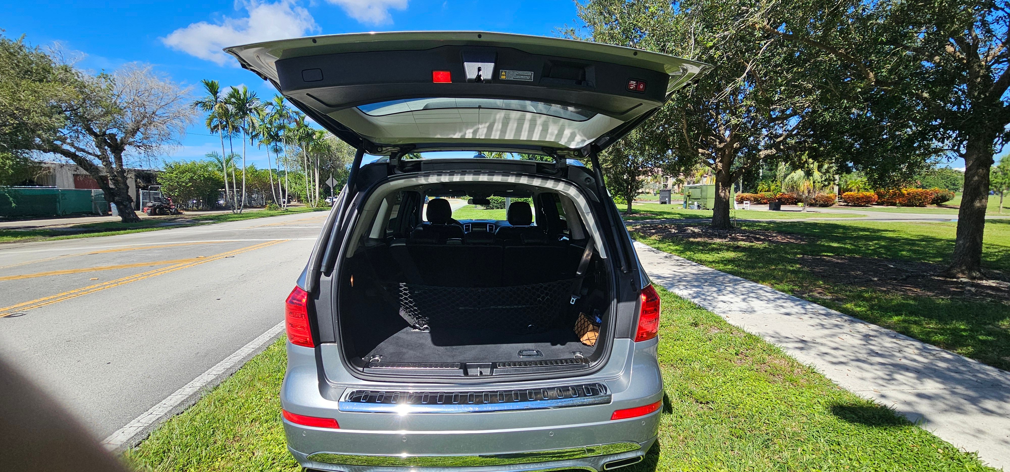 Used 2014 Mercedes-Benz GL 450 4MATIC image 9