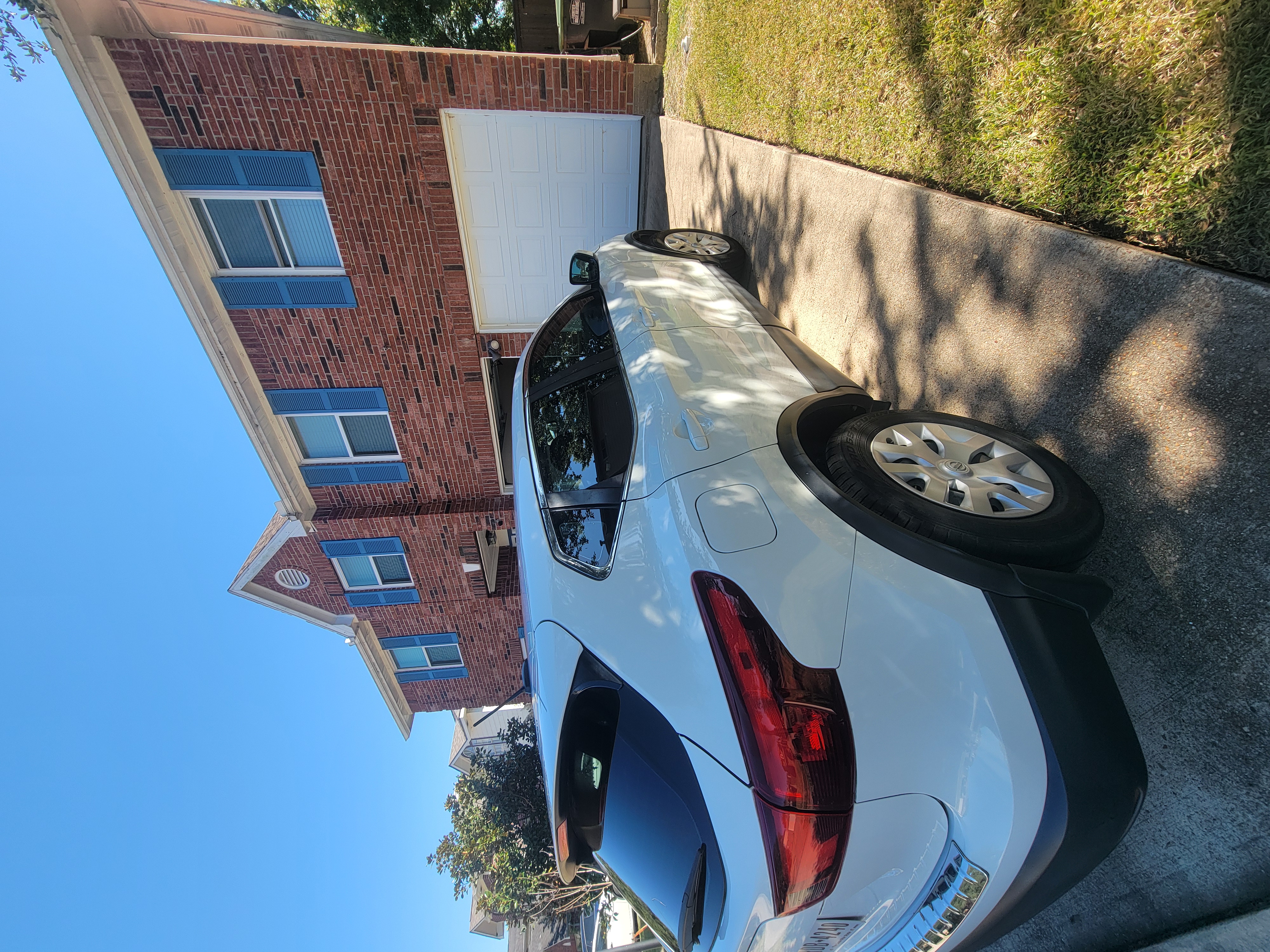 Used 2019 Nissan Rogue Sport S FWD image 5