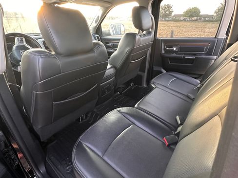 Used 2014 RAM 1500 Laramie w/ Convenience Group AWD/4WD image 9