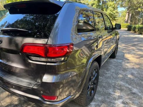 Used 2019 Jeep Grand Cherokee Altitude image 8