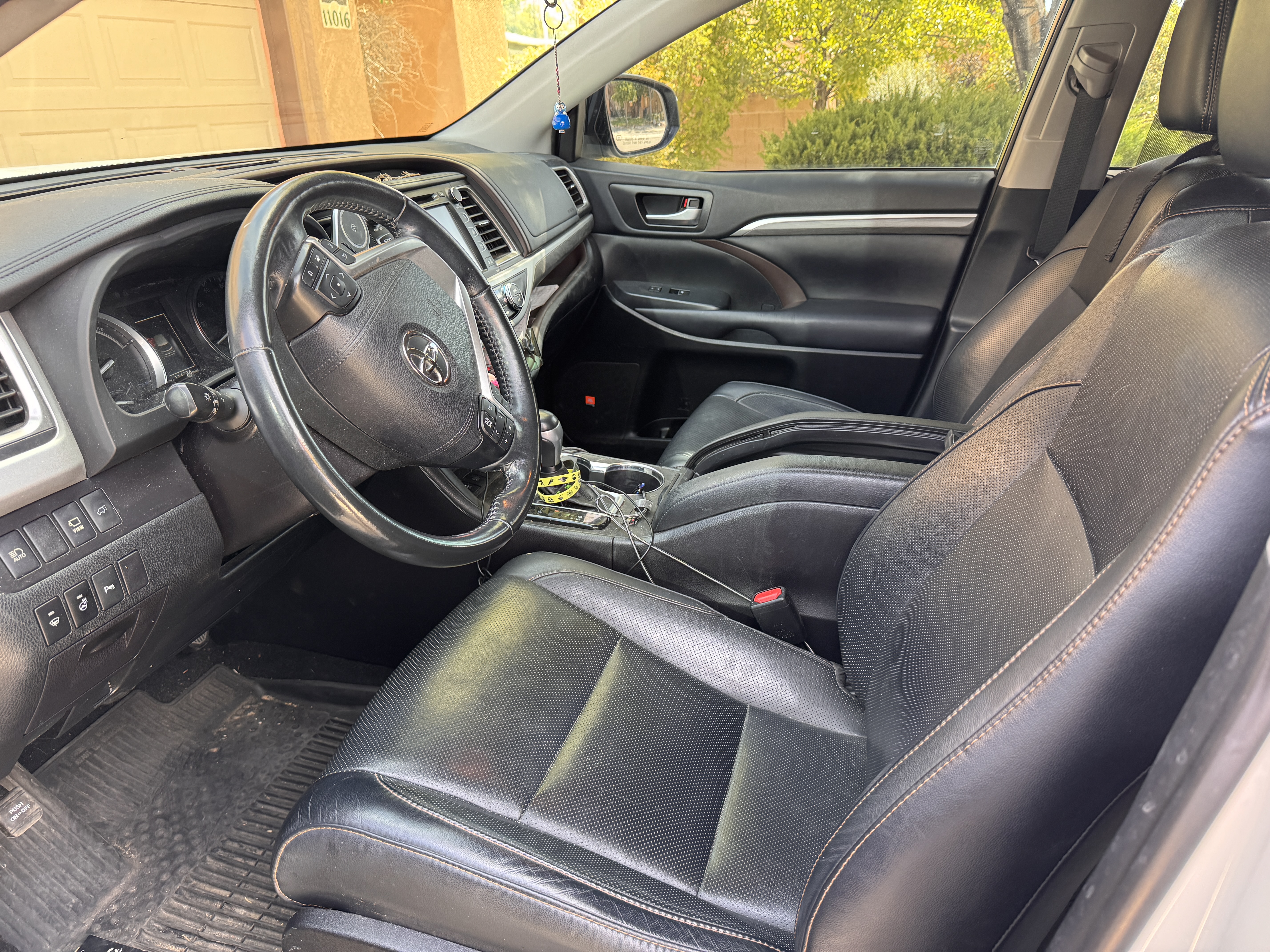 Used 2019 Toyota Highlander Limited Platinum AWD/4WD image 4