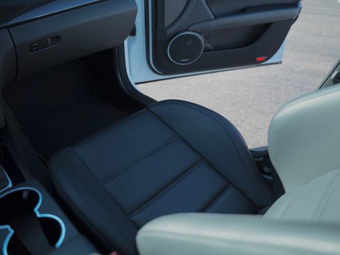 Used 2013 Mercedes-Benz C 63 AMG C 63 AMG Sedan 4D image 22