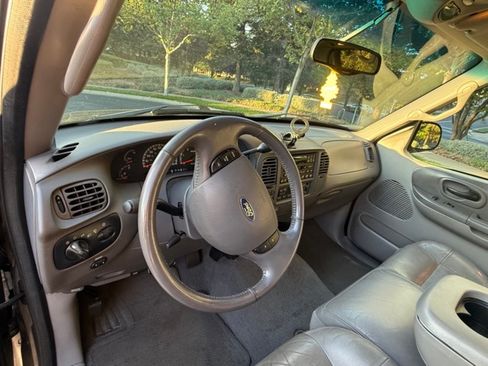 Used 2002 Ford F150 4x4 SuperCrew image 8