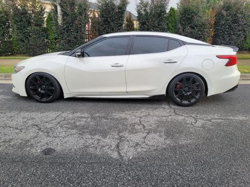 Used 2016 Nissan Maxima Platinum image 6