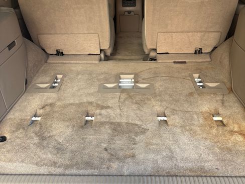 Used 2004 Chevrolet Tahoe LT w/ LT Preferred Equipment Group image 12