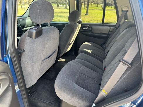 Used 2005 Chevrolet TrailBlazer LT w/ LT Package 1 image 16