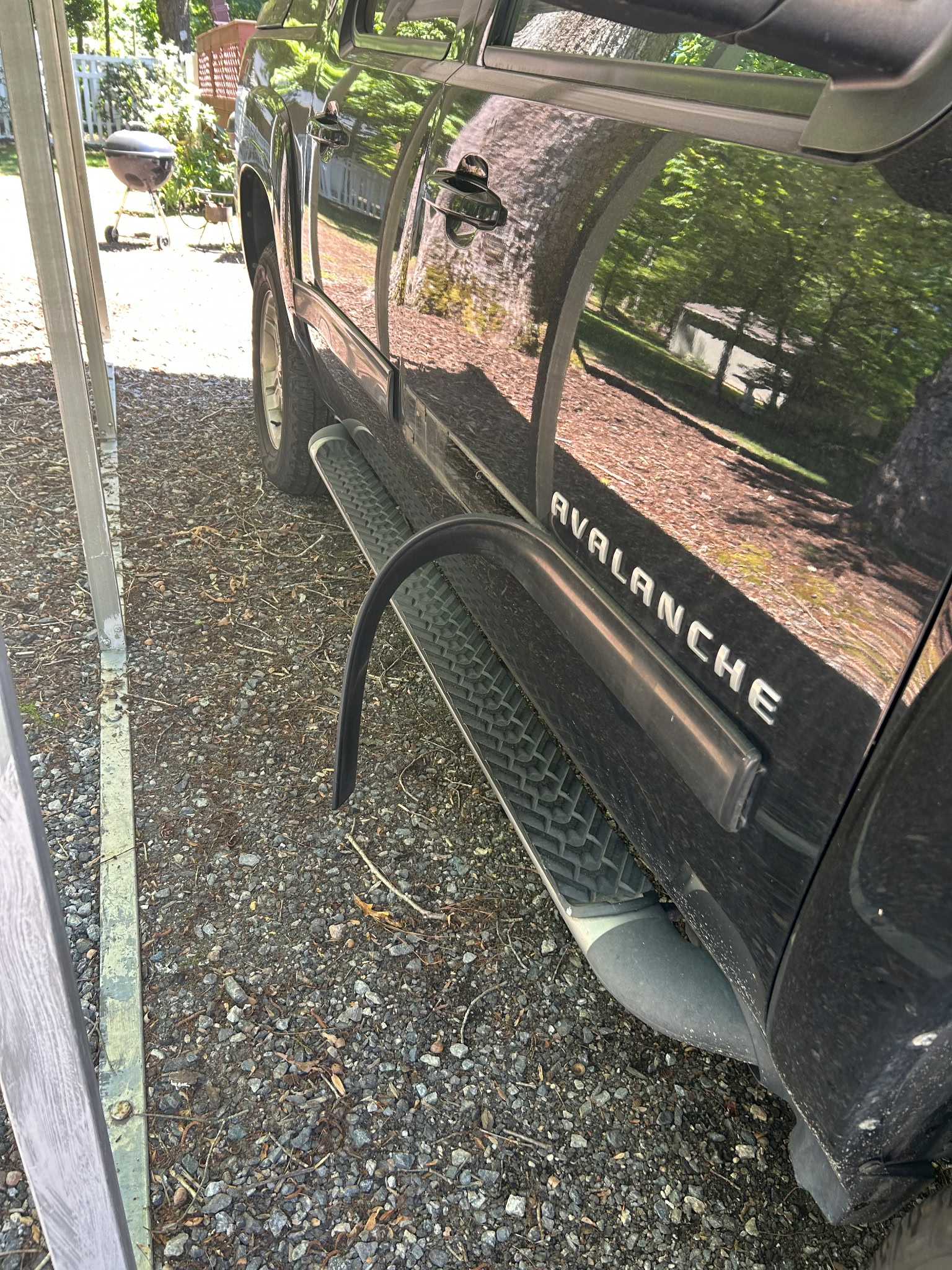 Used 2013 Chevrolet Avalanche LT w/ Suspension Package, Off-Road AWD/4WD image 16
