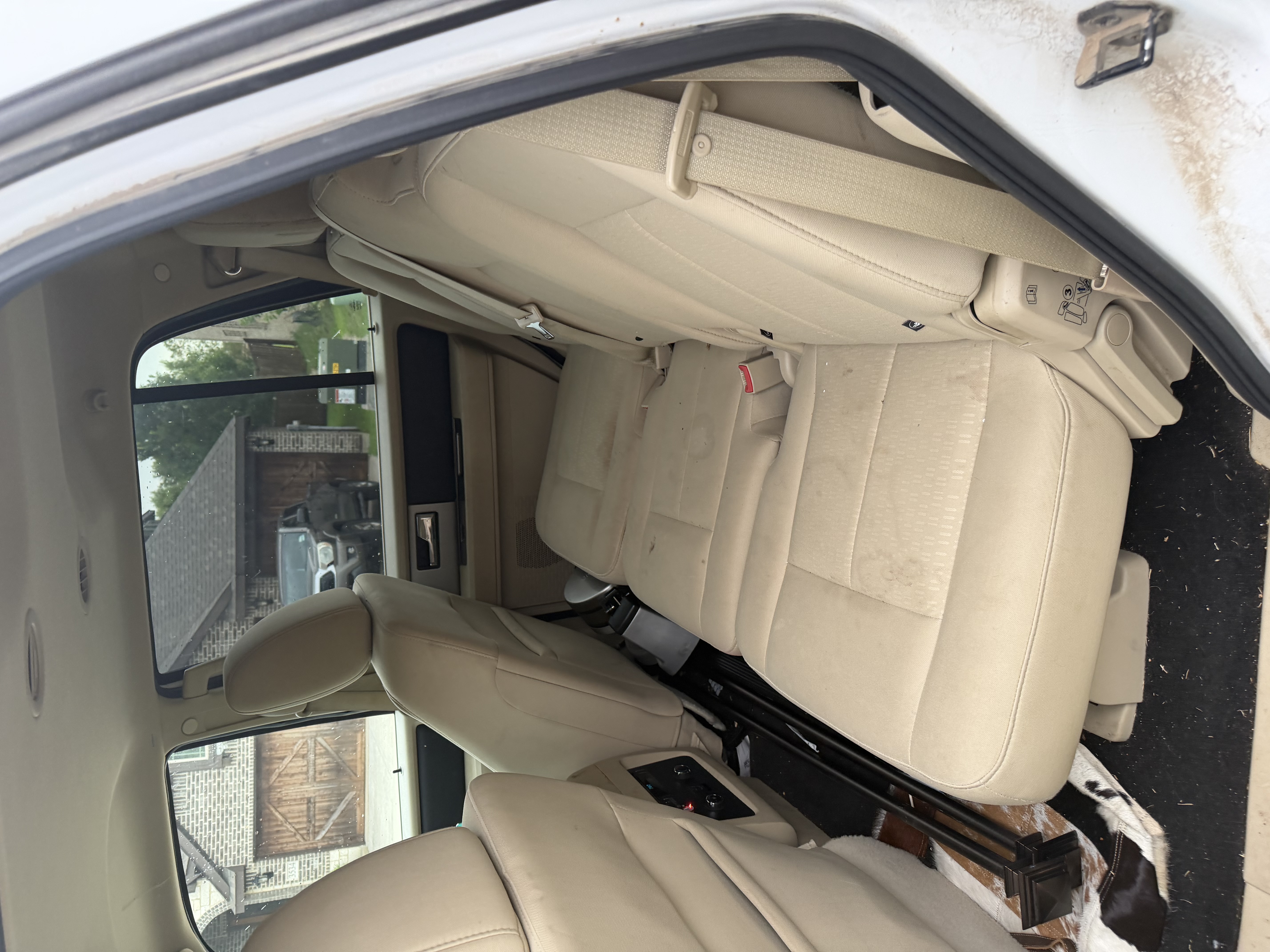 Used 2015 Ford Expedition XLT AWD/4WD image 4