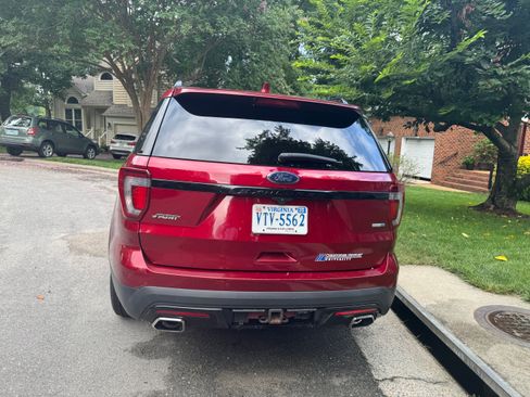 Used 2016 Ford Explorer Sport w/ Equipment Group 401A AWD/4WD image 10