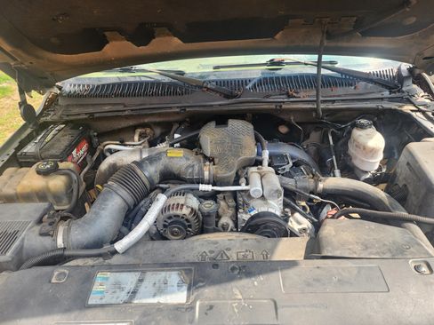 Used 2002 Chevrolet Silverado 3500 LT image 10