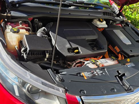 Used 2012 Chevrolet Volt Premium w/ Premium Trim Package image 32