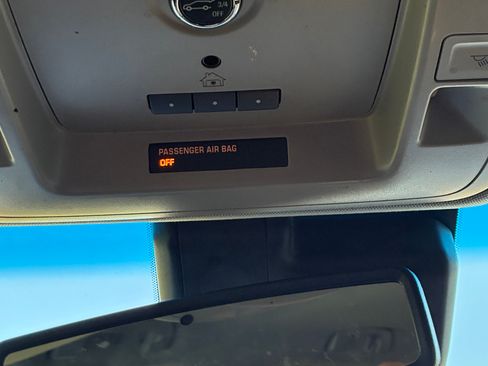 Used 2017 GMC Yukon Denali RWD image 17
