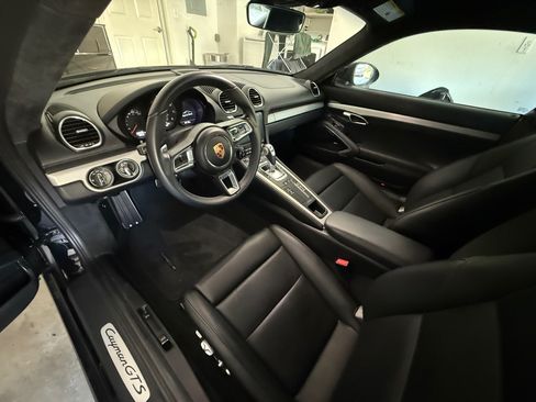 Used 2018 Porsche 718 Cayman GTS image 24